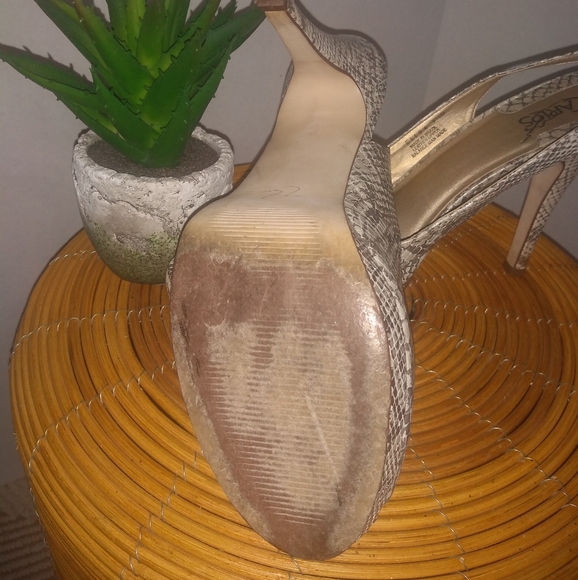 Carlos Santana - Elise- snakeskin heeled slingback - Picture 4 of 7